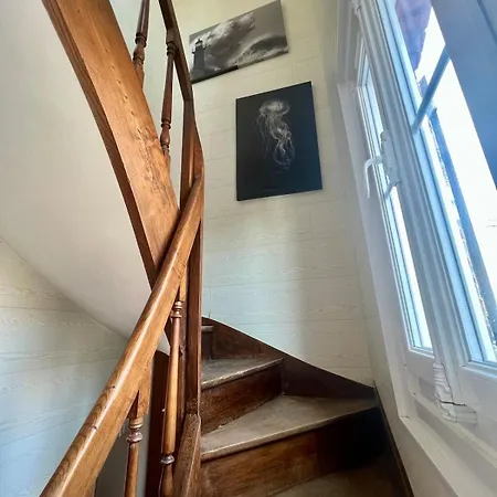 Cecile, Sur Mer, Baie De Somme